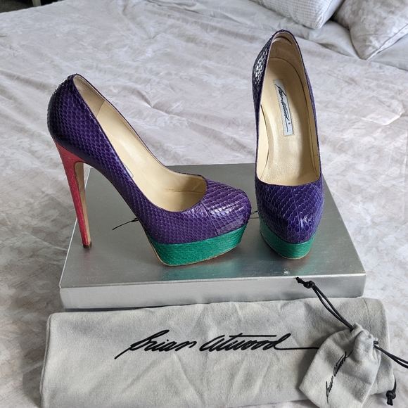 BRIAN ATWOOD Snakeskin Pumps Size